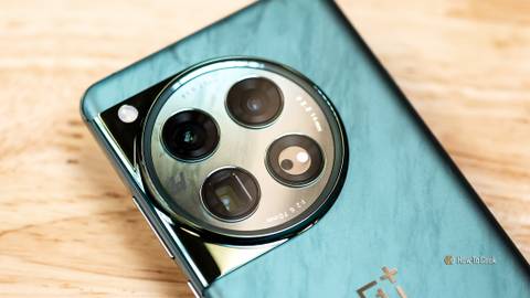 OnePlus 12 Review: Alternative to Premium iPhone and Galaxy Lines