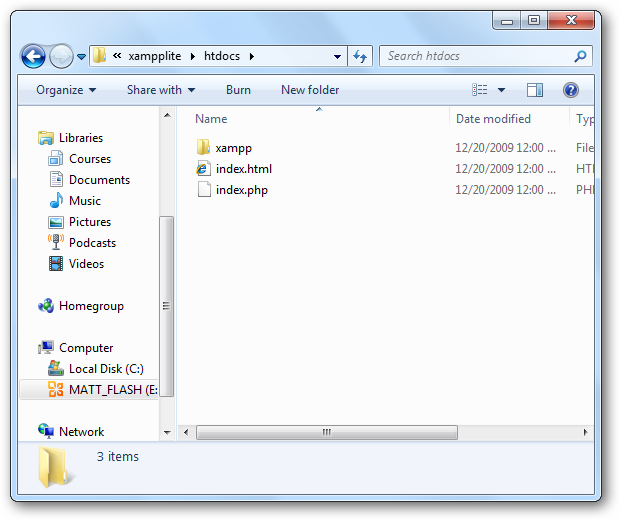 Turn a Flash Drive Into a Portable Web Server