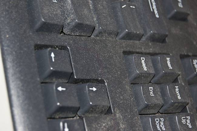 How to Clean Your Filthy Keyboard in the Dishwasher (Without Ruining it)