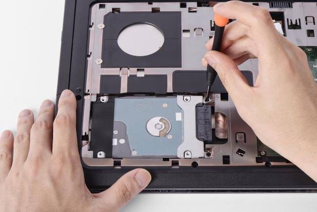 How to Quickly and Cheaply Upgrade a Laptop or Tablet's Storage