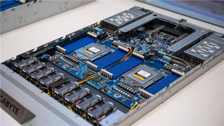 CPU Basics: What Are Cores, Hyper-Threading, and Multiple CPUs?