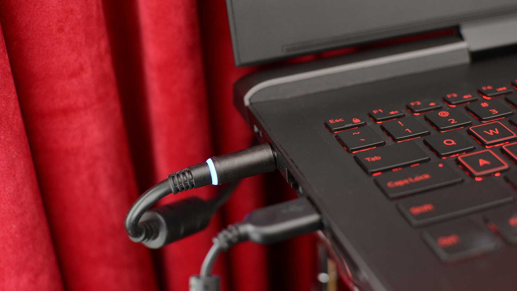 8 Ways To Speed Up Slow Charging On A Laptop 8-ways-to-speed-up-slow-charging-on-a-laptop