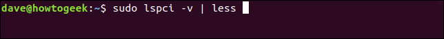 O comando sudo lspci -v | less em uma janela de terminal.