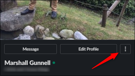 Icon with three dots