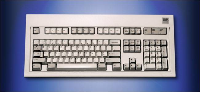 Clavier Mécanique IBM Model M – AZERTY Français – Blanc – Occasion