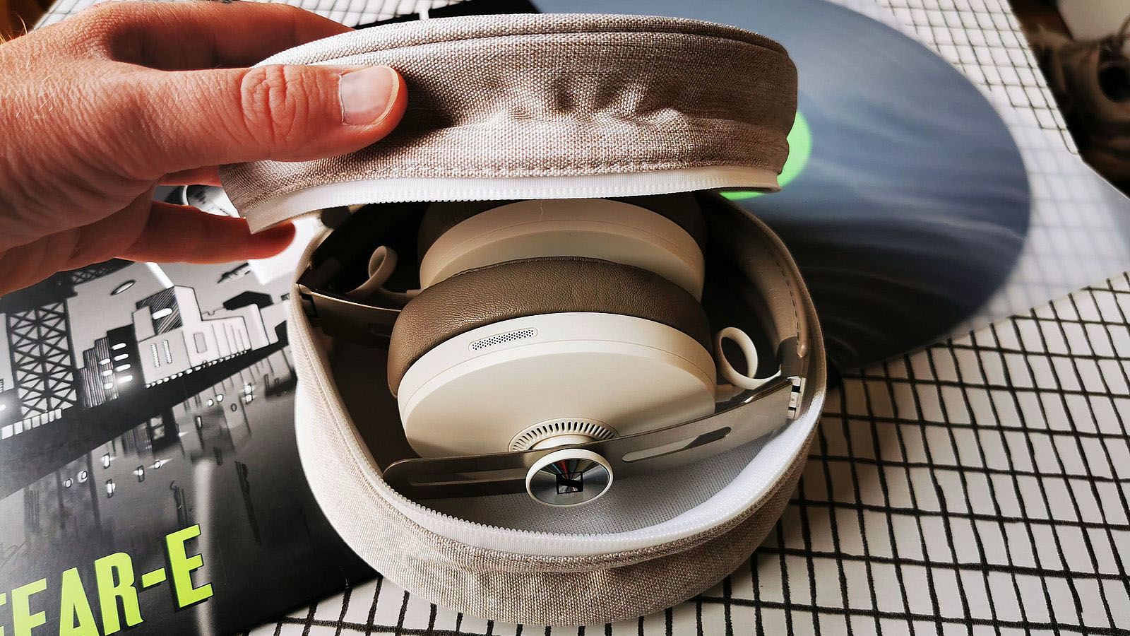 Sennheiser Momentum Wireless Headphones Review: Superb Sound
