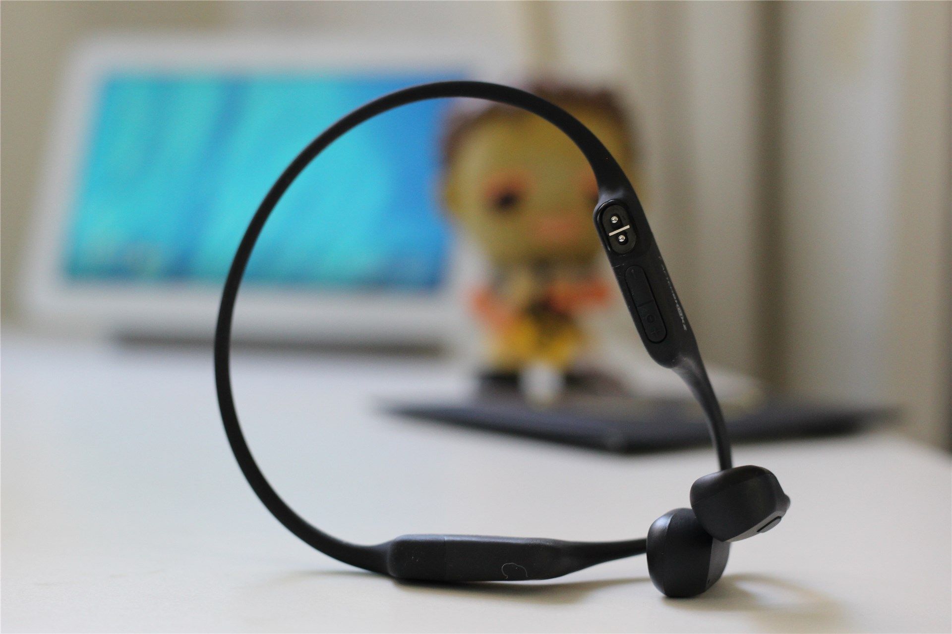 AfterShokz Aeropex Mini Review: A Pretty Big Deal for Something So