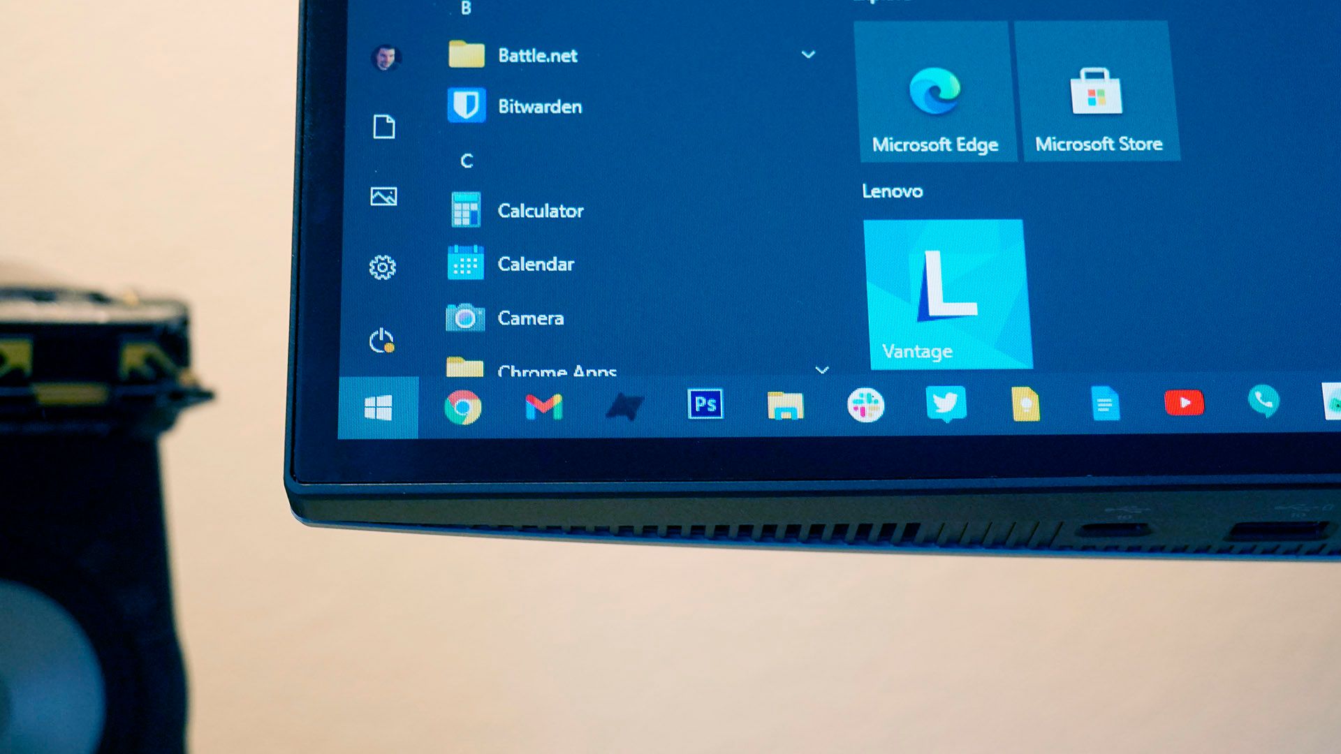 Dell U2722DE USB-C Monitor Review: The Perfect Display for Laptop