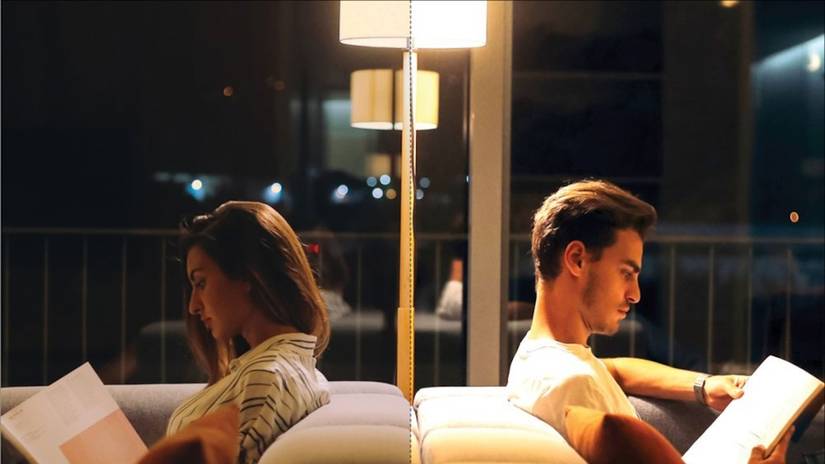 singled smart light bulb