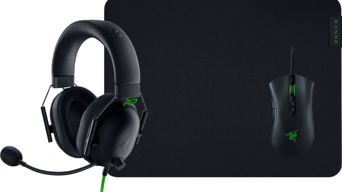 This Razer Mouse, Mouse Mat, and Headset Bundle Is $69.99 Now