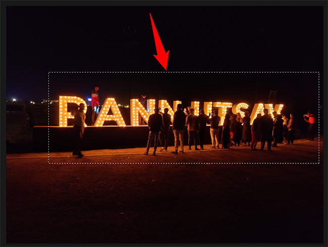 A photo's part selected in Photoshop.