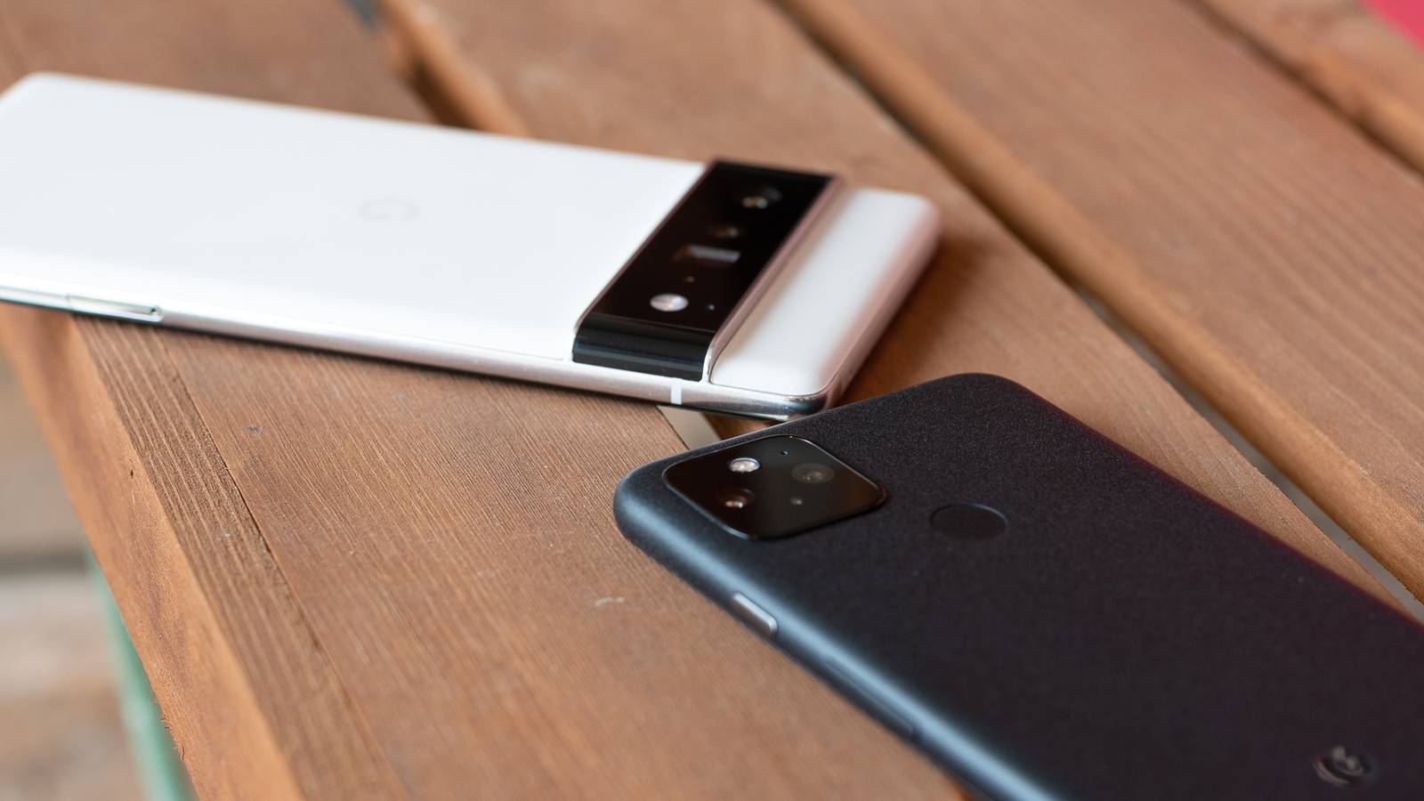 Leaving the Android 13 Beta May Brick Your Pixel Phone
