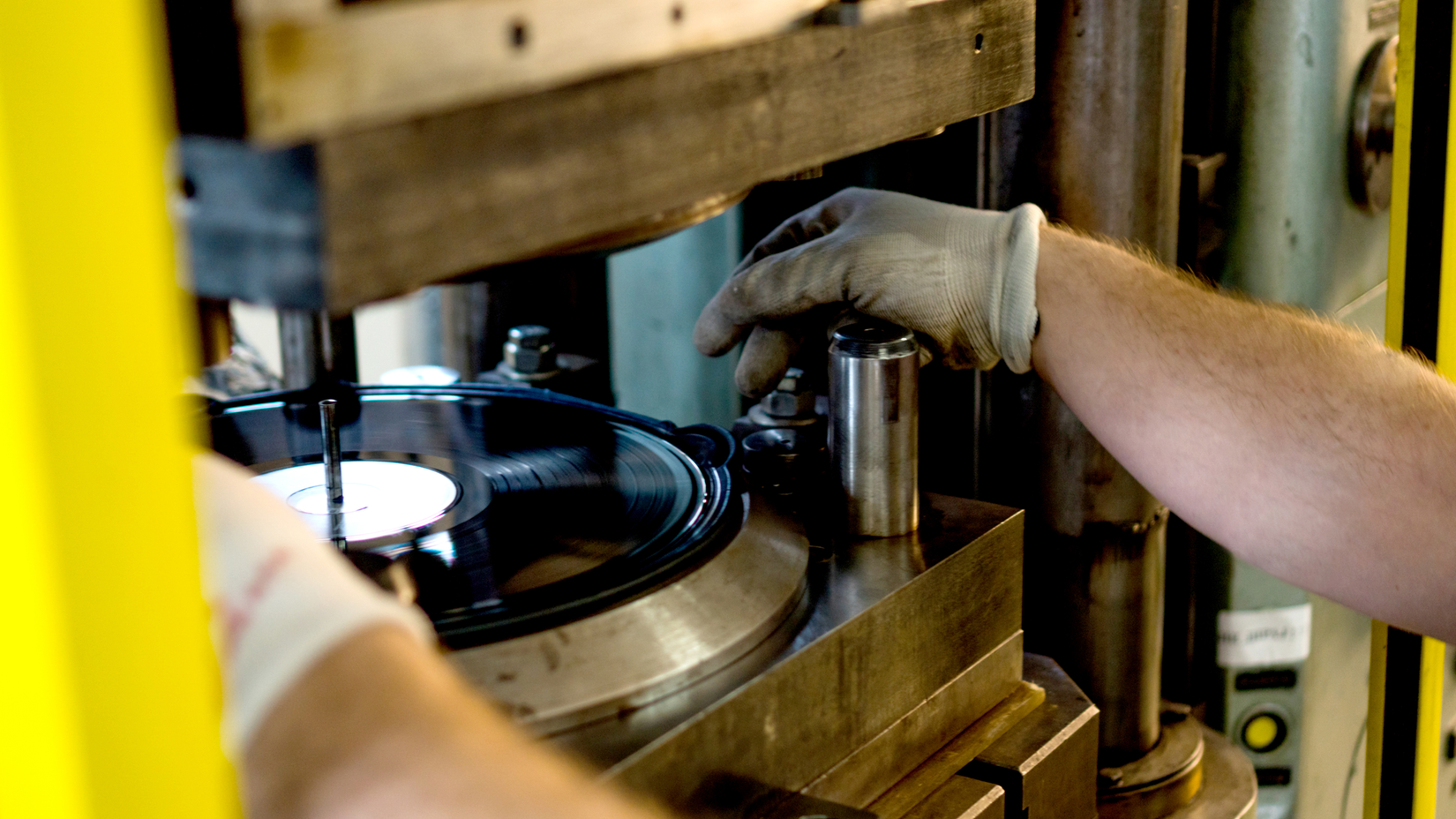 Making music record, vinyl factory