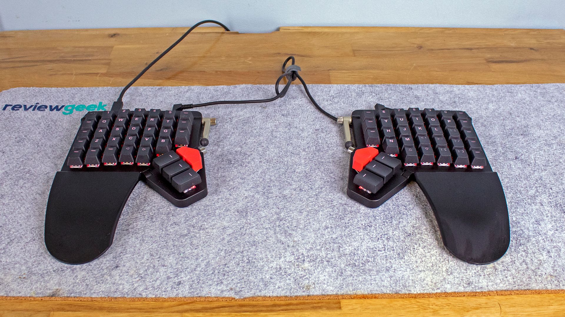 Moonlander Mark I Review: The Ultimate Ergonomic Keyboard