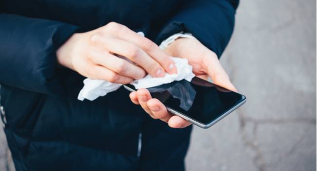 Your Phone Is Filthy and You Should Be Cleaning It