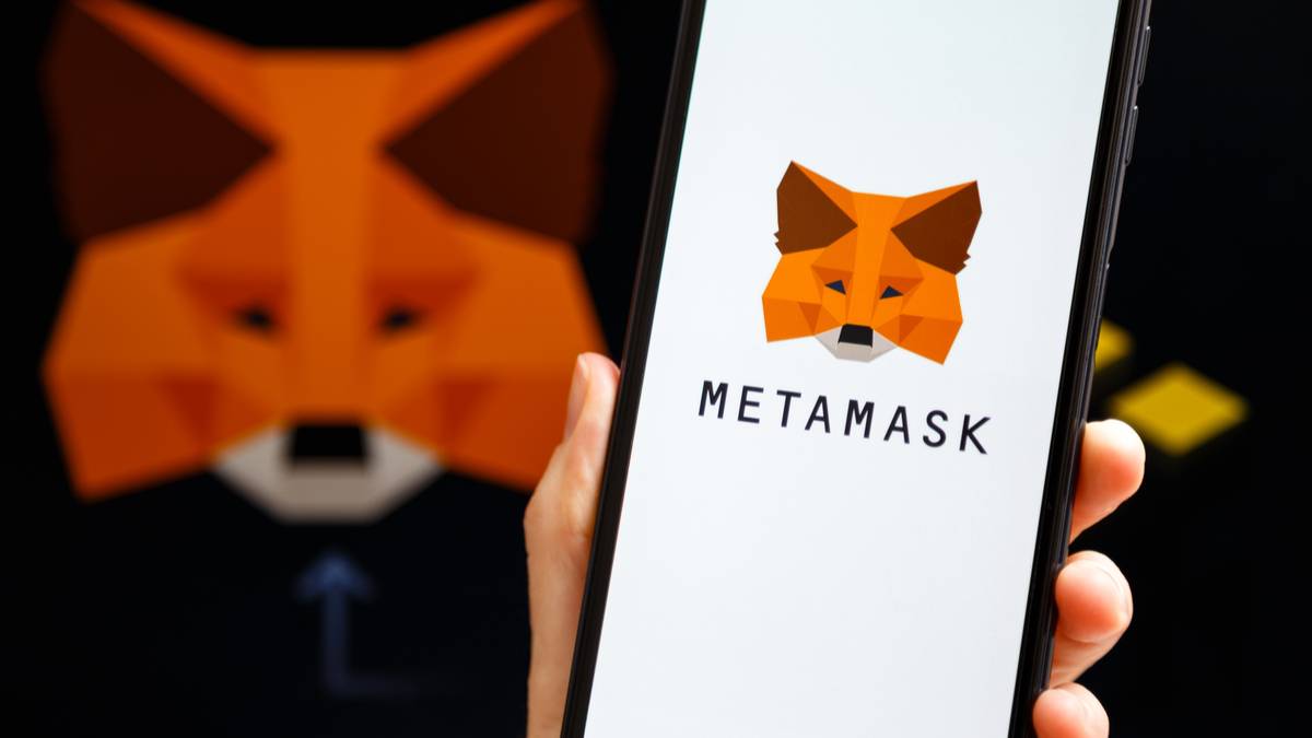 How to Add a MetaMask Wallet to iPhone or Android