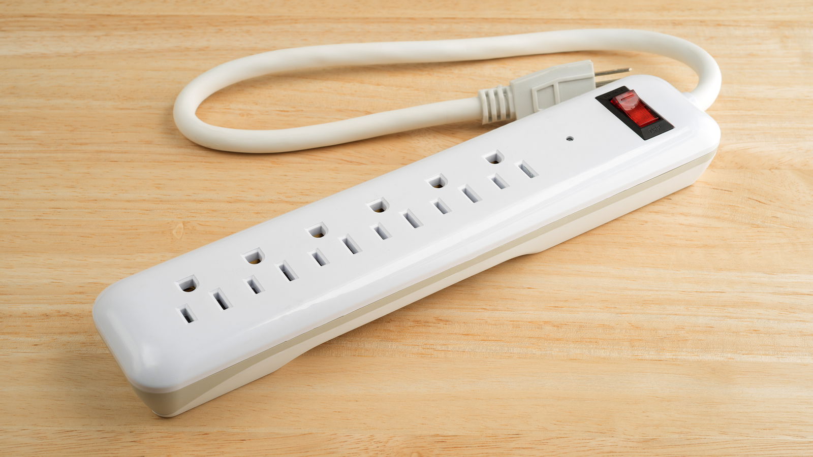 Your surge protector is silently failing—here's how to tell