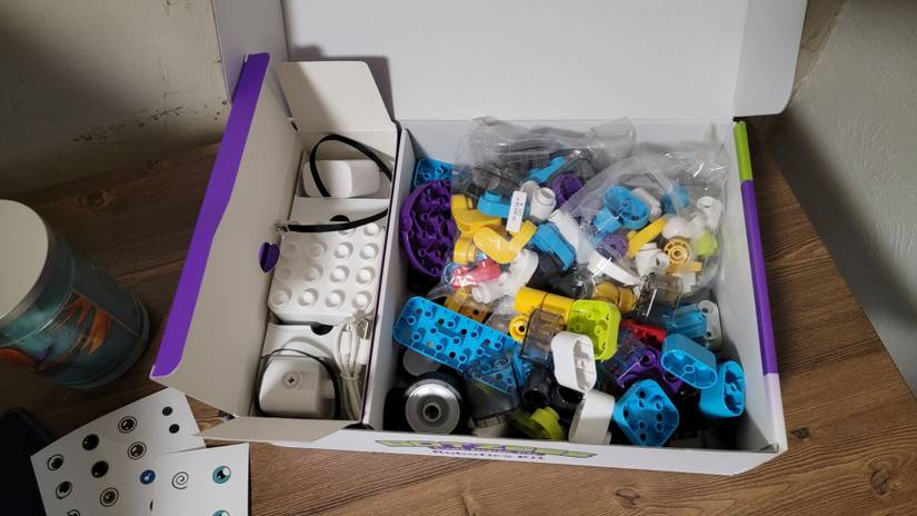 Botzees Robotics Kit Review: A Great Coding Tool For Young Kids