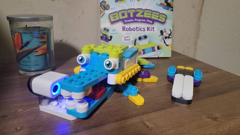 Botzees Robotics Kit Review: A Great Coding Tool For Young Kids