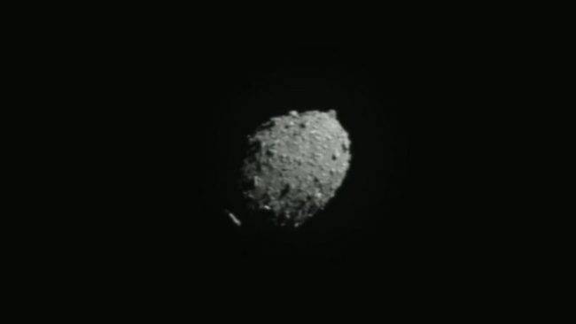 Here's Why NASA Just Crashed a Spacecraft Into an Asteroid