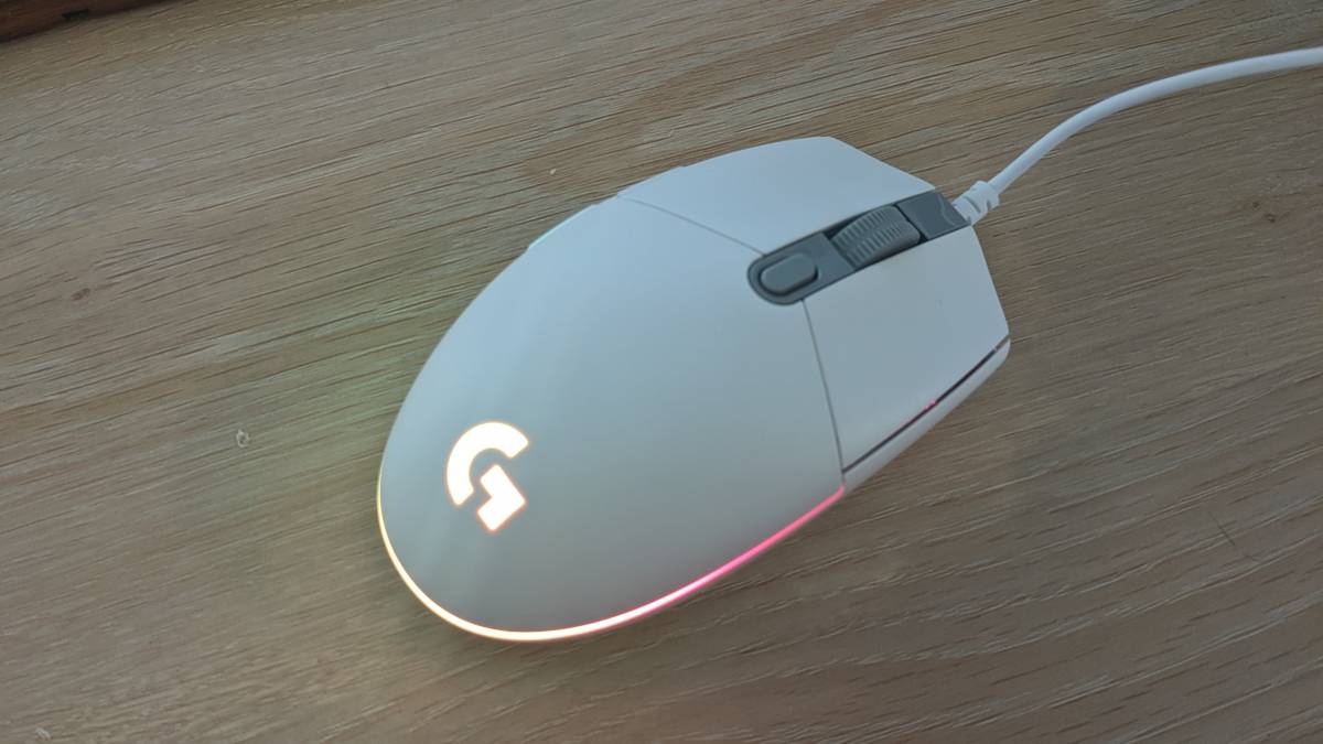 Logitech G203 LightSync Gaming Mouse Review: Inexpensive and Performs Well