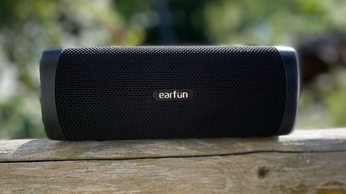 EarFun UBoom L Bluetooth Speaker Review: Portable and Powerful Sound
