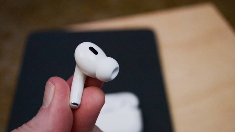 Apple AirPods Pro (2nd Gen) Review: The Best Earbuds for Apple Fans
