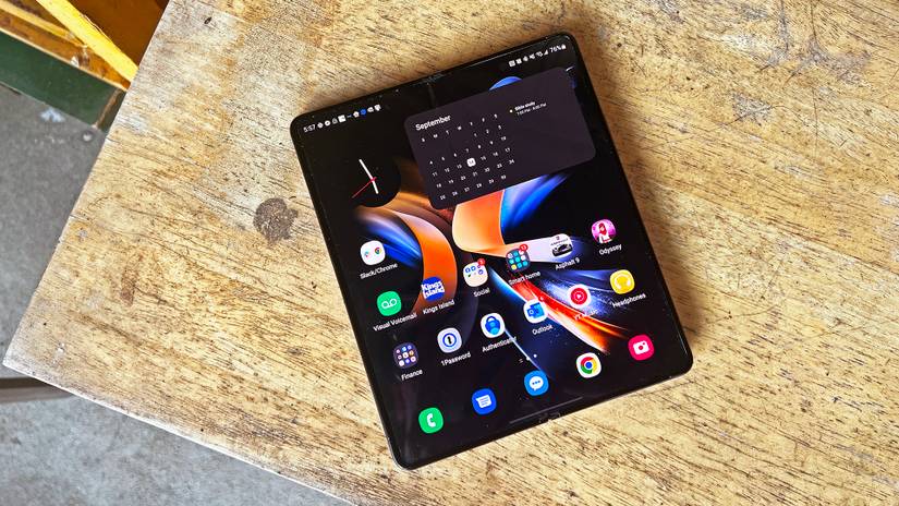 10 Things to Know Before Buying a Foldable Phone
