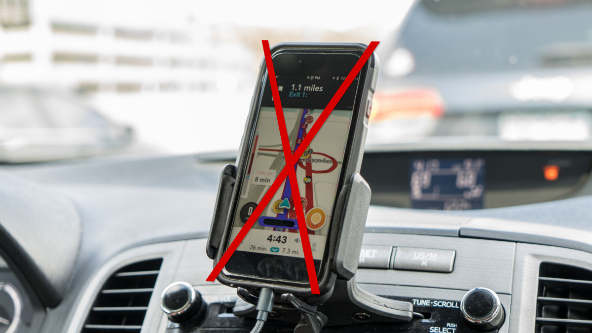 Phone with GPS in car mount.