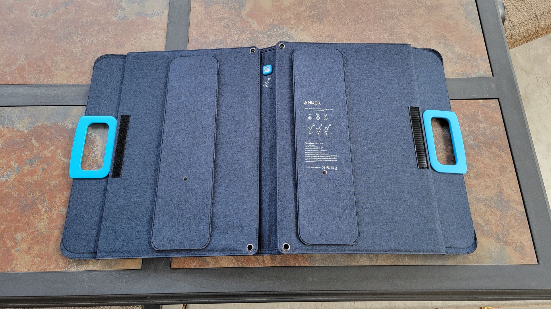 Anker 625 Portable Solar Panel (100W) Review: Solar Power on the Go