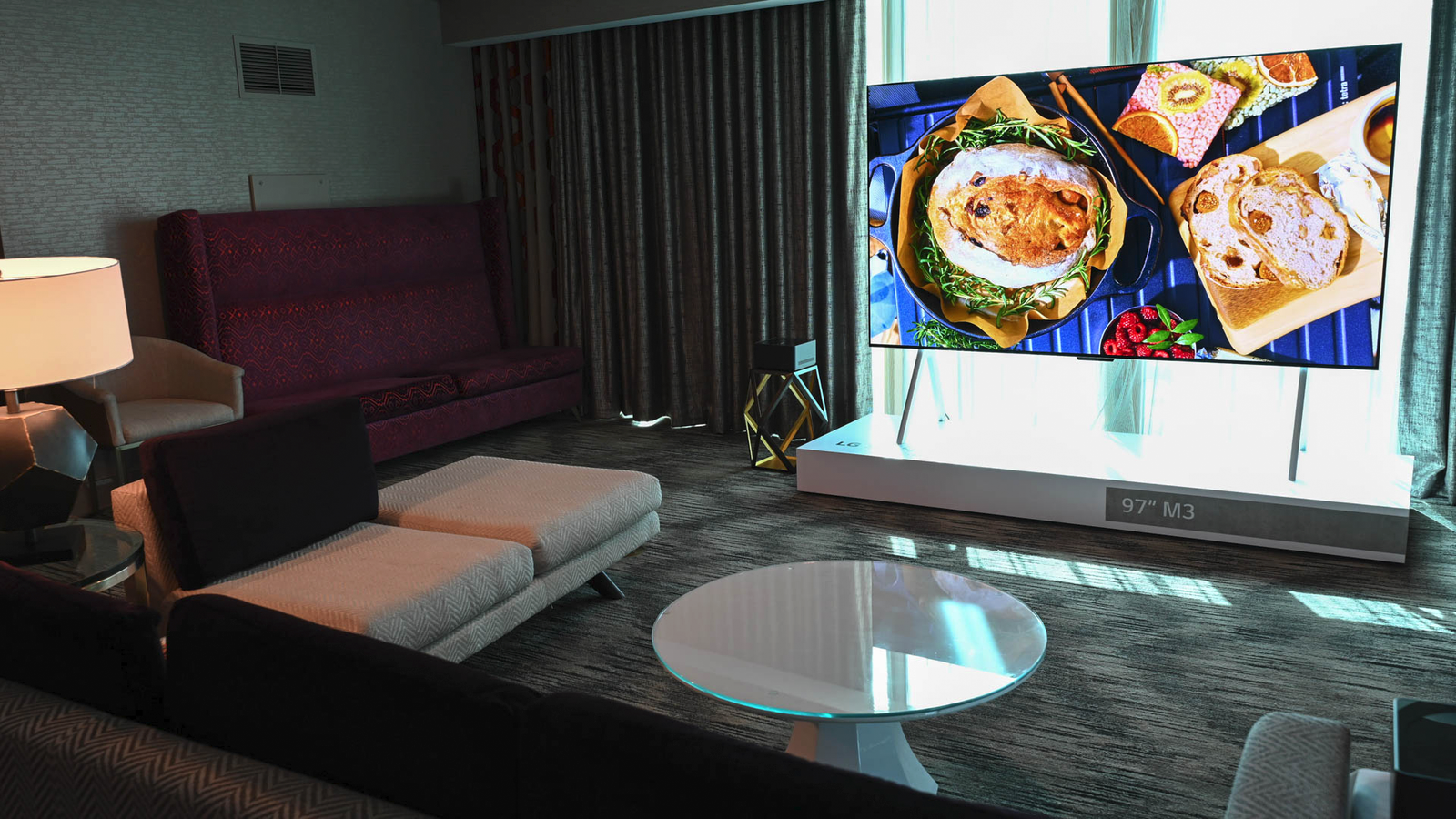 LG's New OLED TV Makes Messy Cables a Thing of the Past