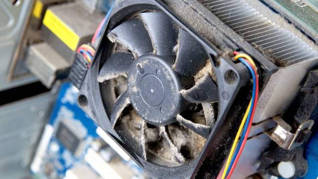 Why Does My PC Turn Off When Playing Games?