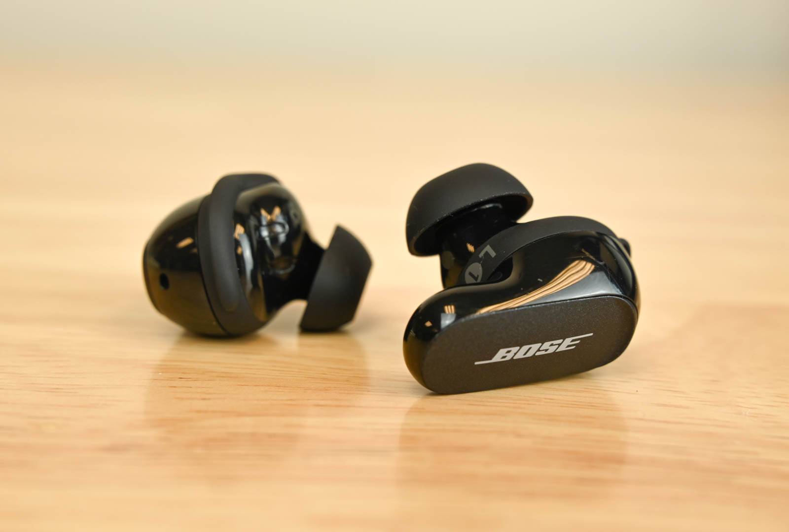 a-pair-of-bose-quietcomfort- 