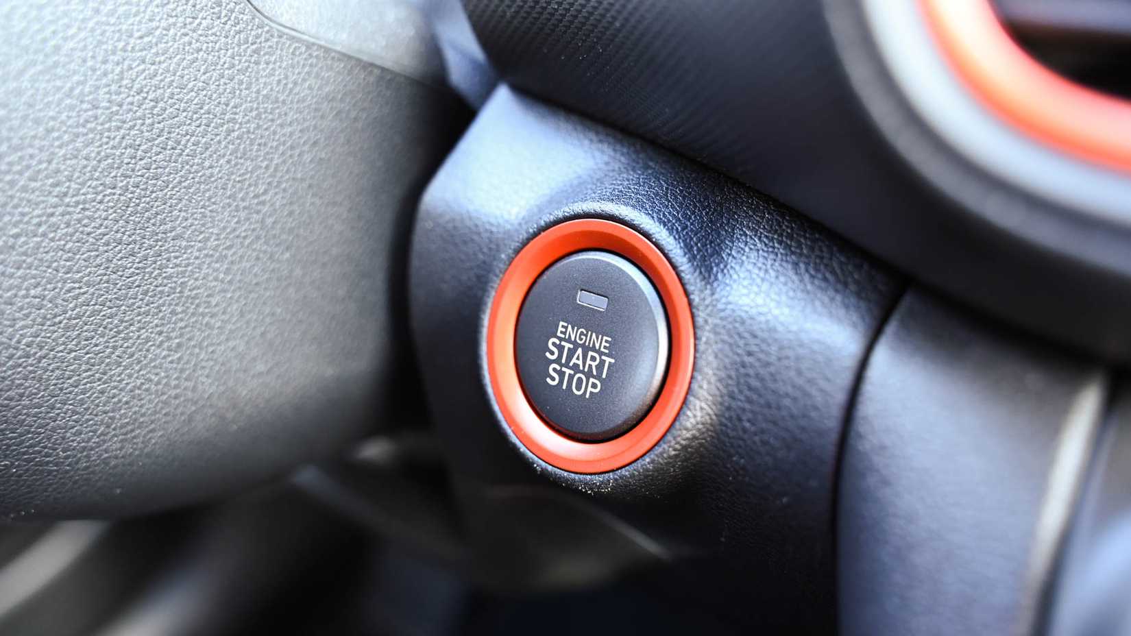 8 things you can do with the blank buttons inside your car
