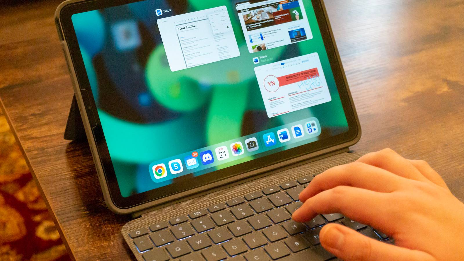 How to Use Apple's Hidden Password Manager on iPhone, Mac, and iPad ...
