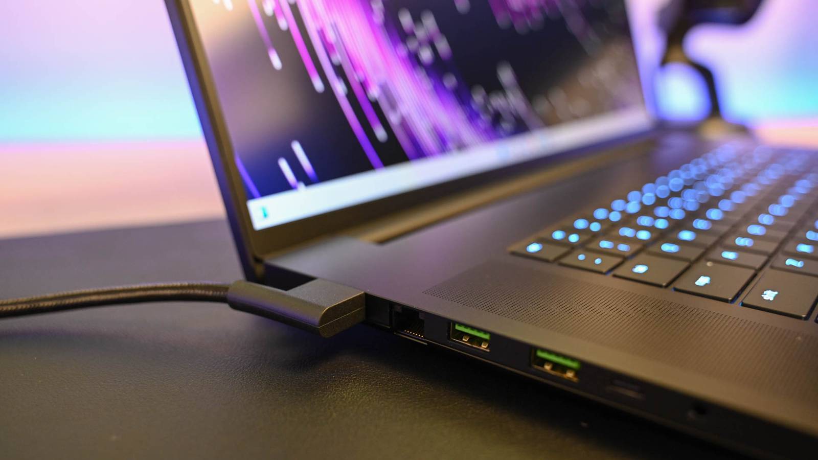 5 Ways to Keep Your Gaming Laptop's Battery From Exploding