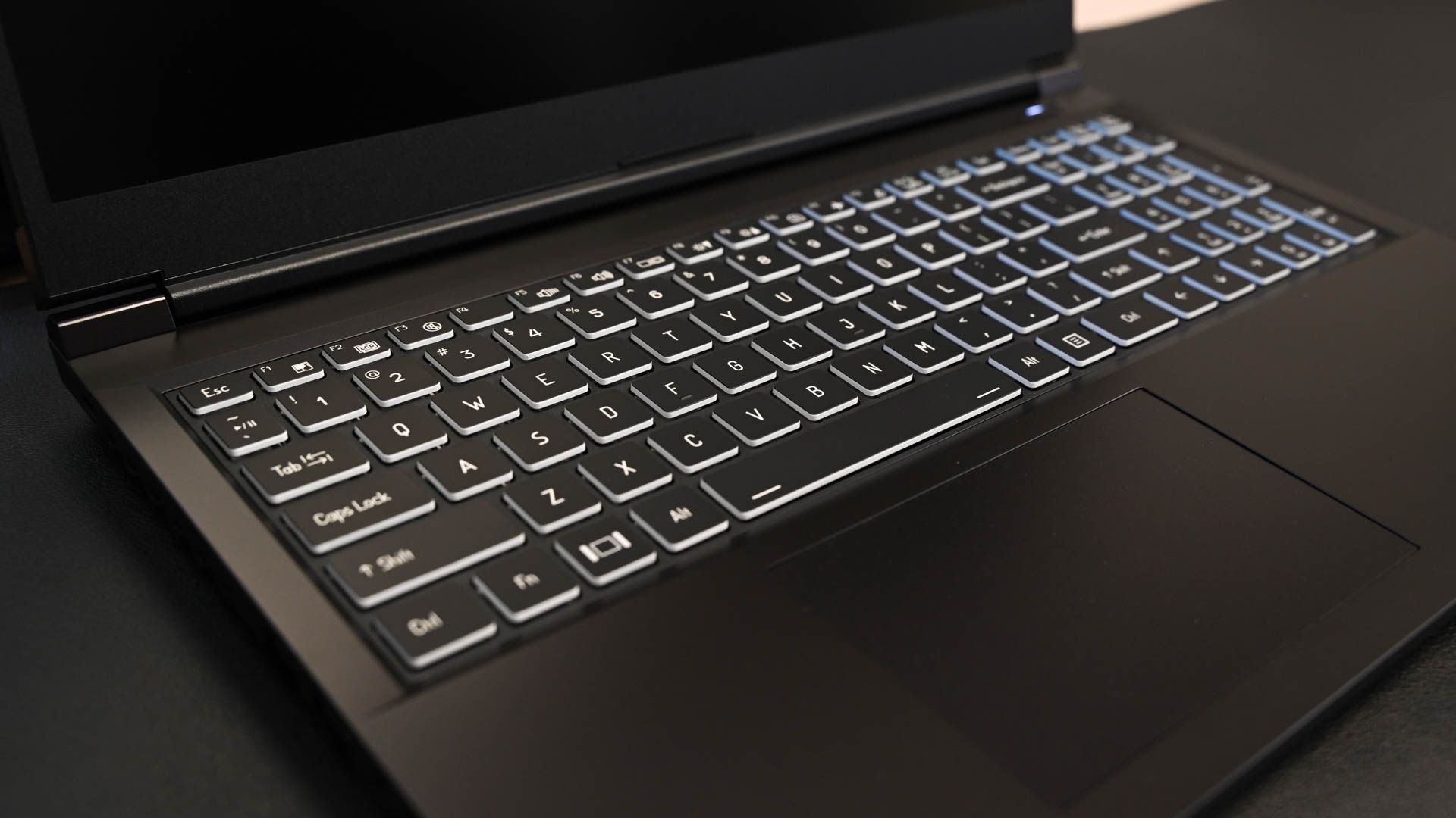 System76 Gazelle (gaze18) Review: A Portable Linux Powerhouse