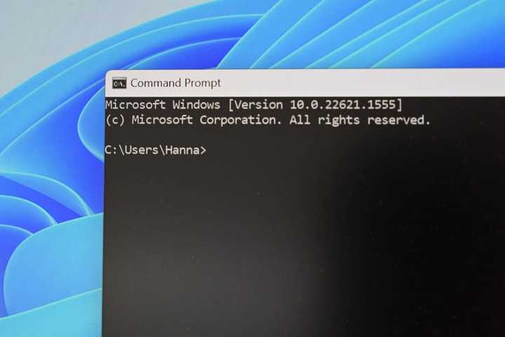 Command Prompt & PowerShell | How-To Geek