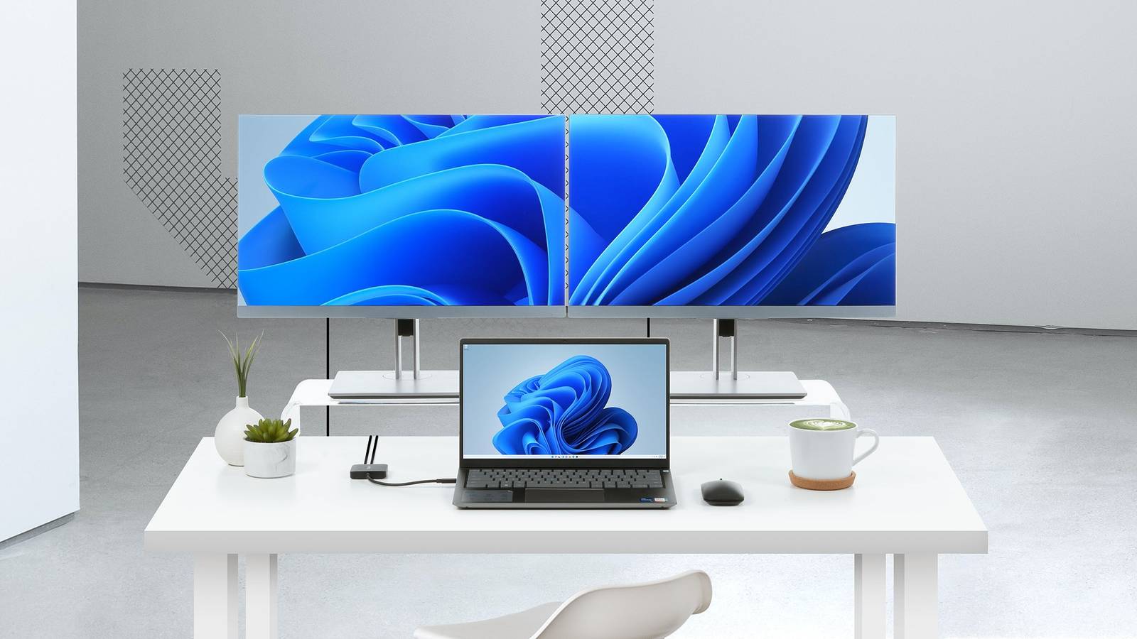 This $40 USB-C Adapter Can Add Two Monitors to Your Laptop