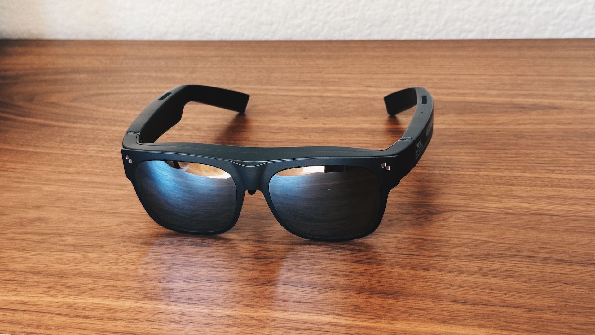 TCL NXTWEAR S Review: Smart Glasses With Simple Vision