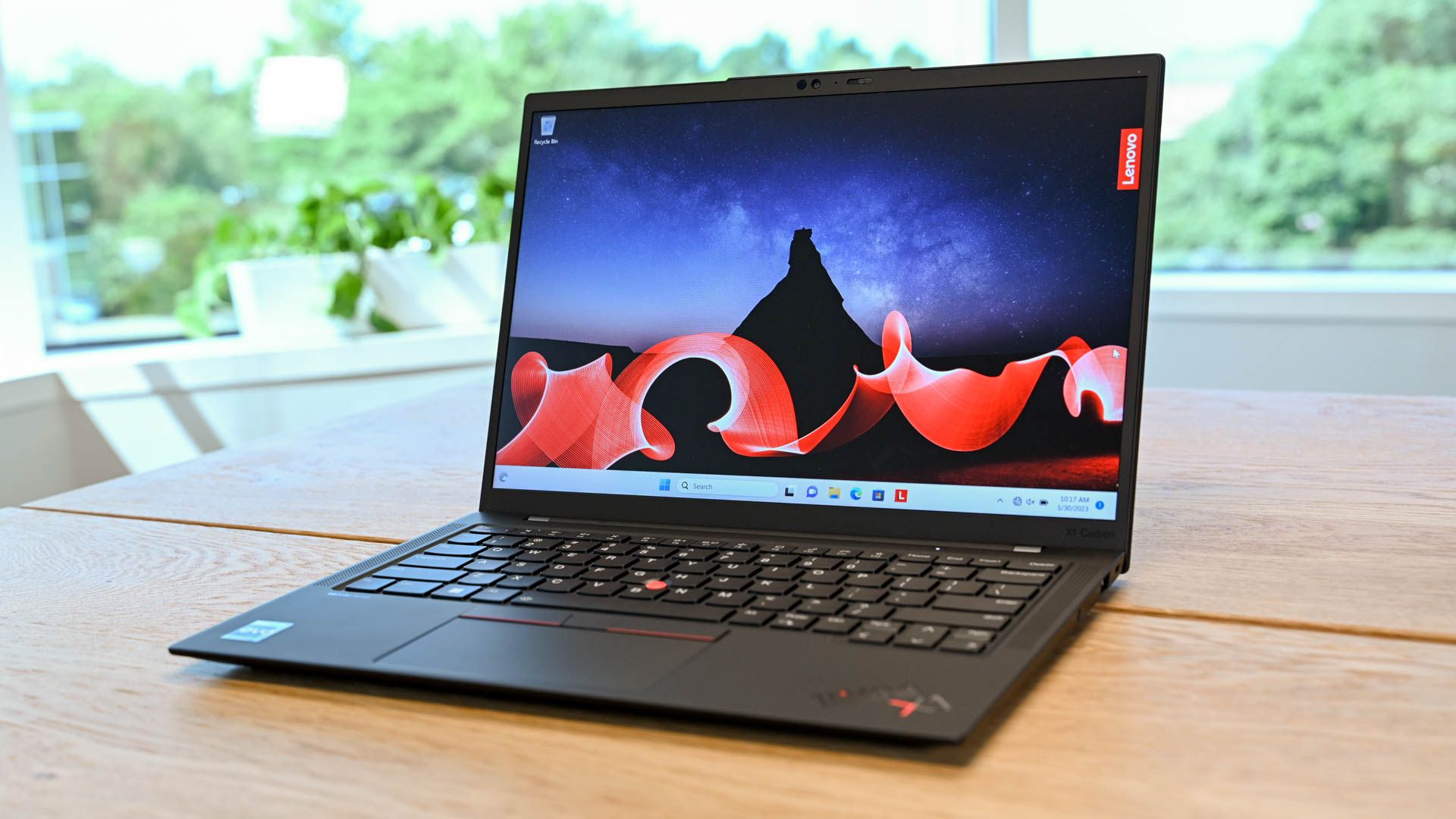 Lenovo X1 Carbon (Gen 11) Laptop Review: Business Computing With a