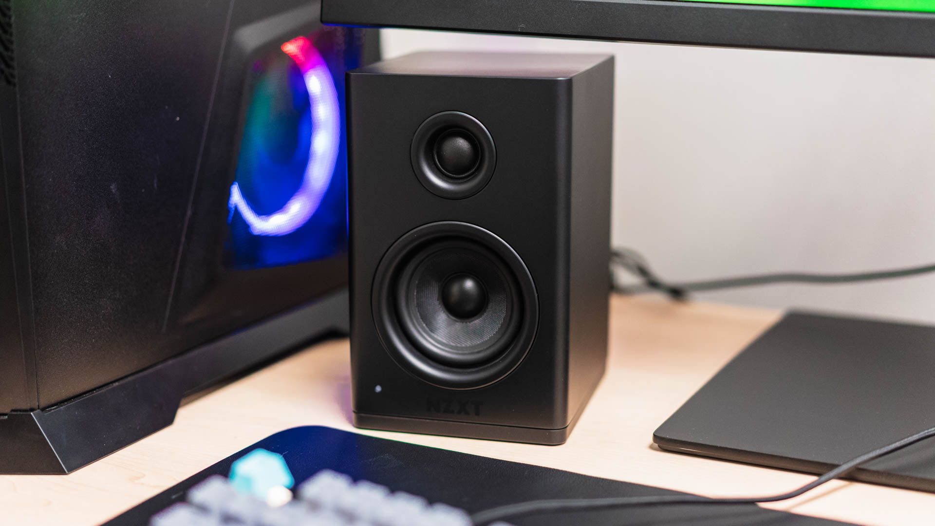 A NZXT Relay Speaker hooked up to a desktop PC.