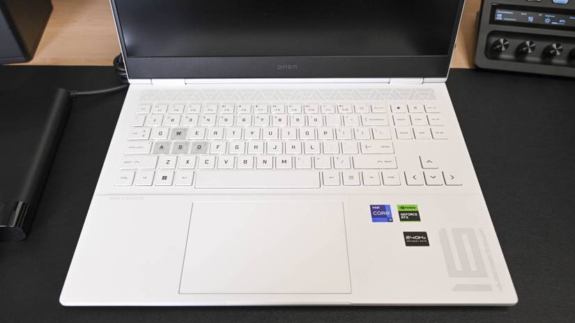Recensione di HP OMEN Transcend 16 (16-u0000 Recensione di HP OMEN Transcend 16 (16-u0000