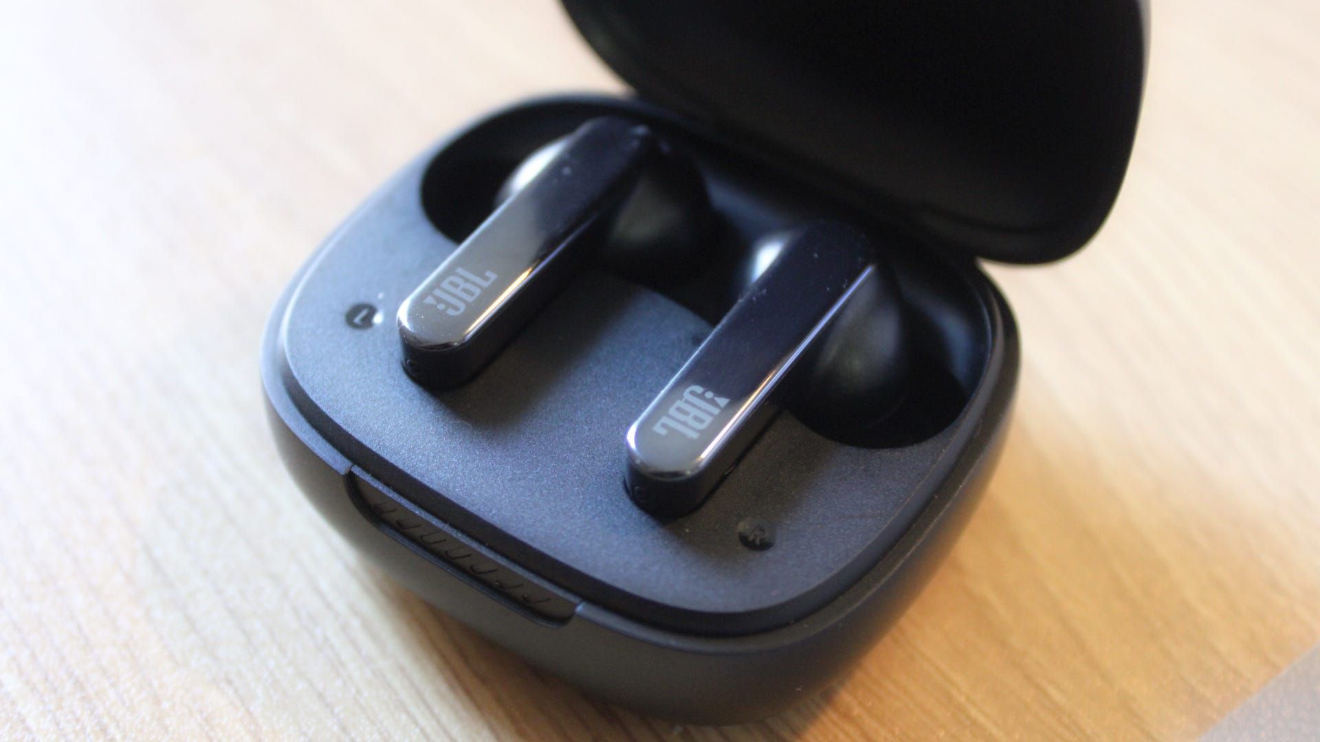 JBL LIVE PRO 2 Review A Worthy Upgrade Over The LIVE PRO+ TWS Earbuds, Gadget Explained Reviews Gadgets, Electronics