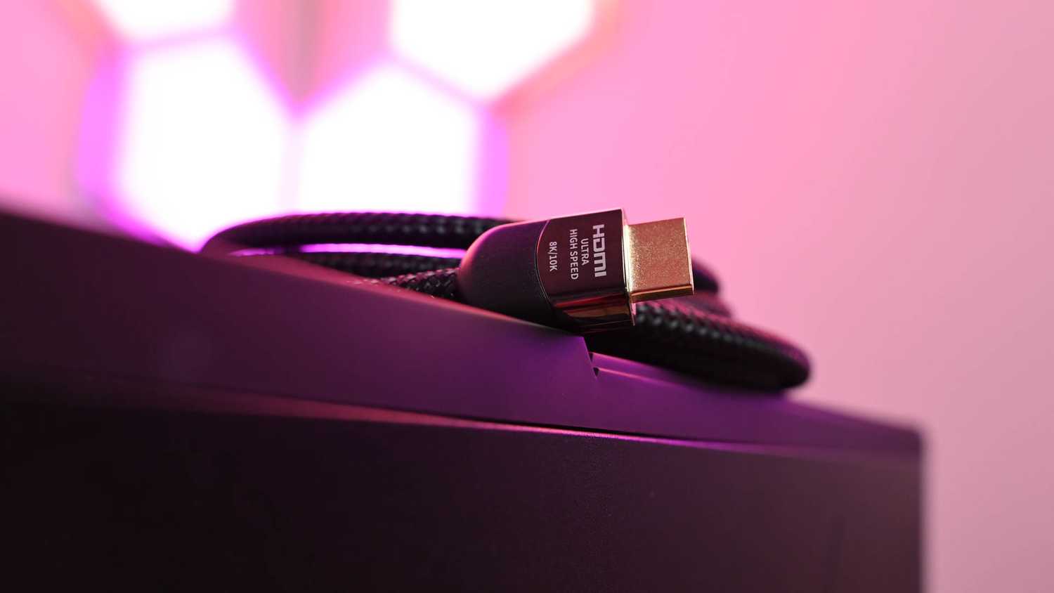 кабель HDMI из комплекта монитора — иллюстрация 4 к материалу кабель HDMI из комплекта монитора — иллюстрация 4 к материалу