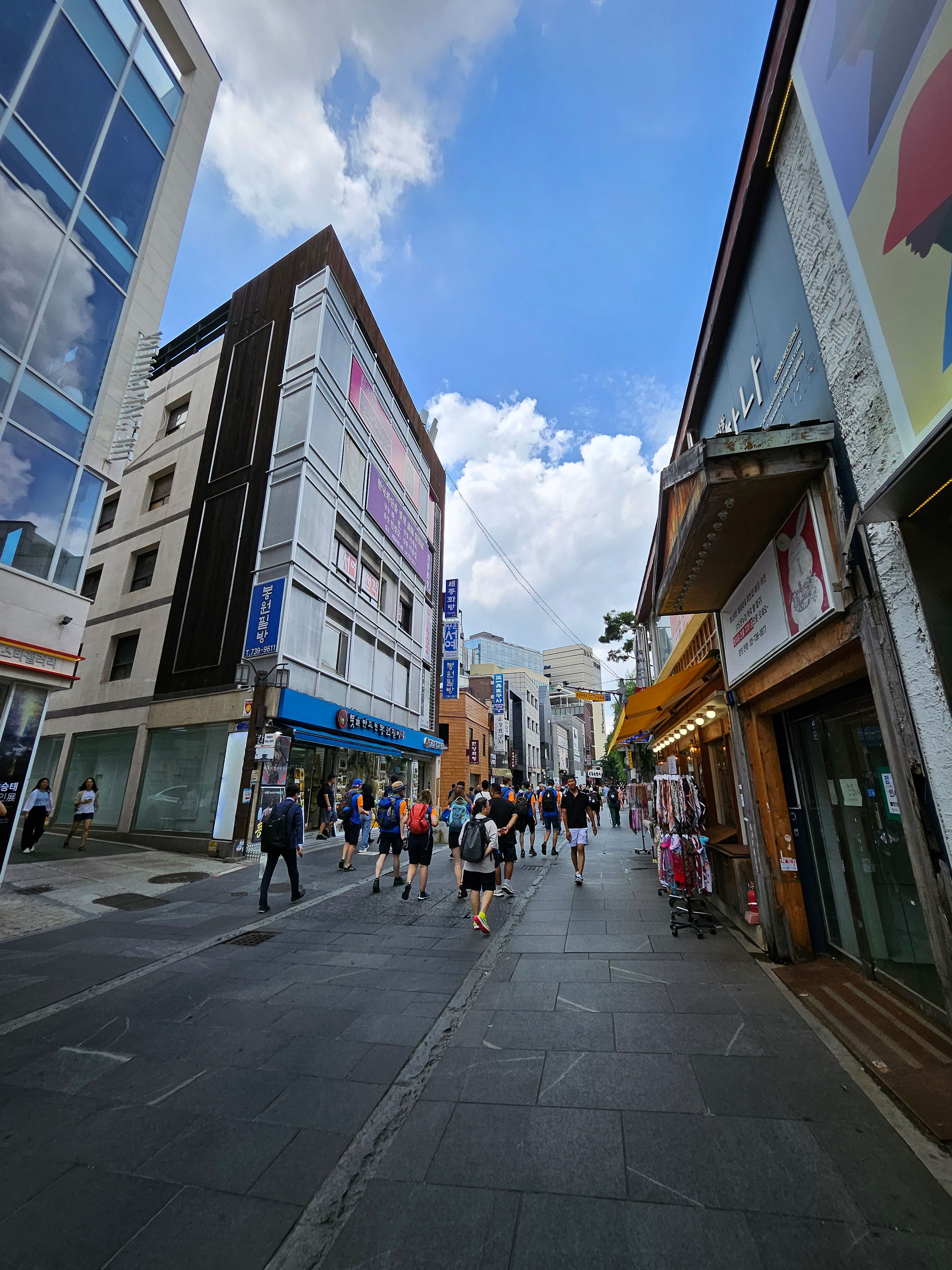 Rear-facing ultra-wide camera shot on the Samsung Galaxy Z Fold 5