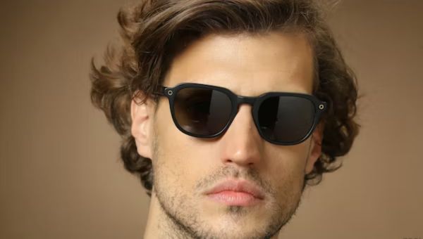 Man wearing sunglasses