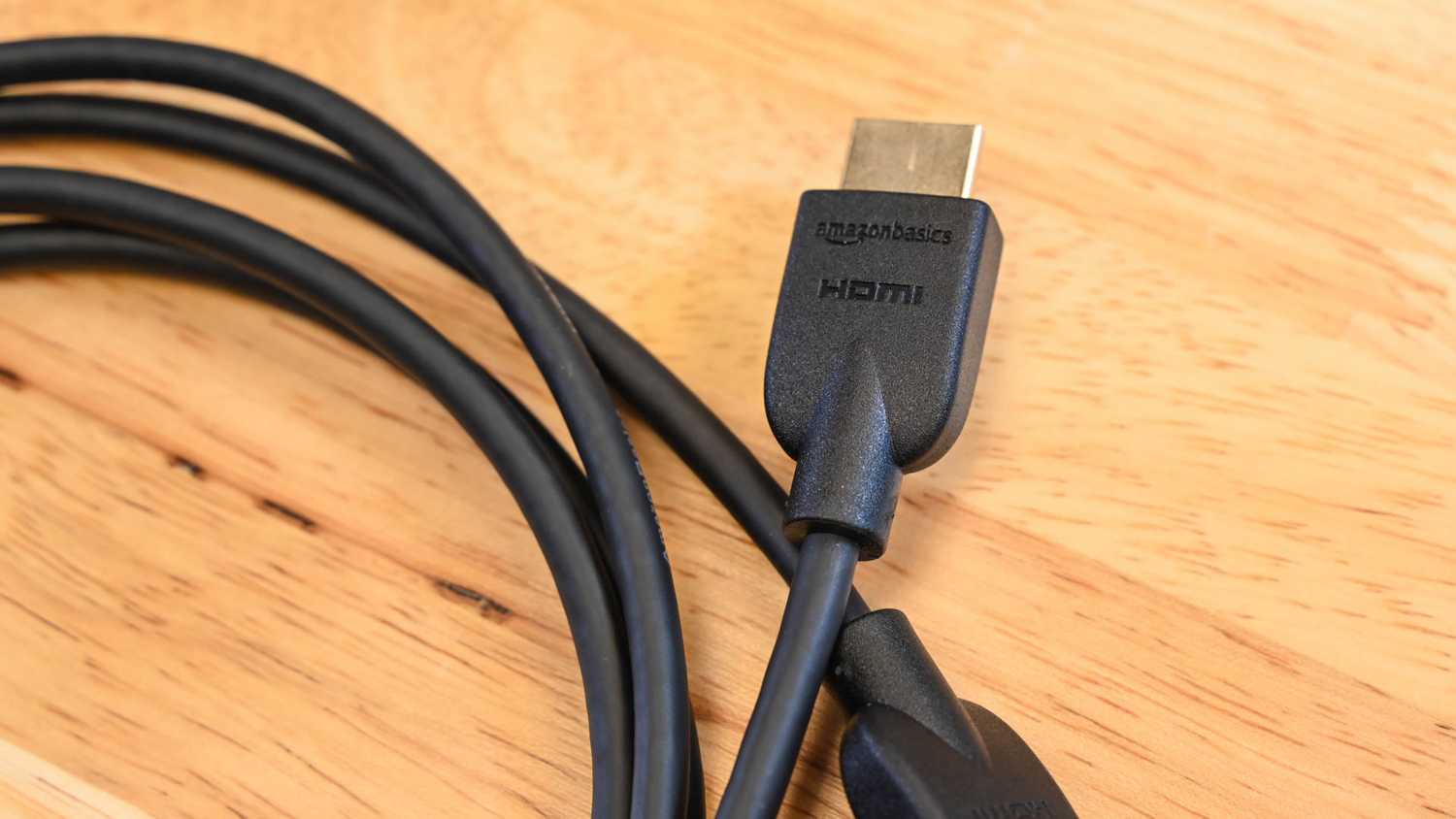 кабель HDMI из комплекта монитора — иллюстрация 3 к материалу кабель HDMI из комплекта монитора — иллюстрация 3 к материалу