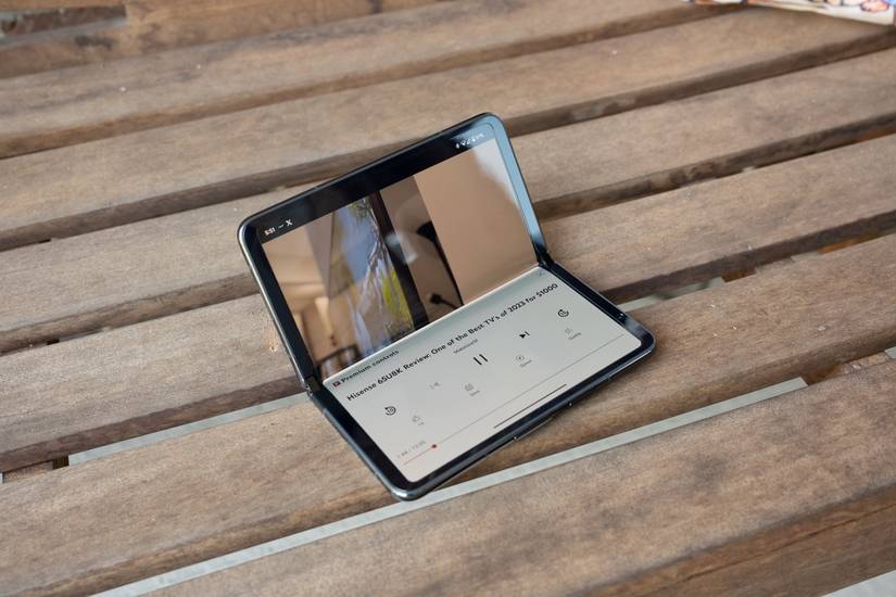 10 Things to Know Before Buying a Foldable Phone