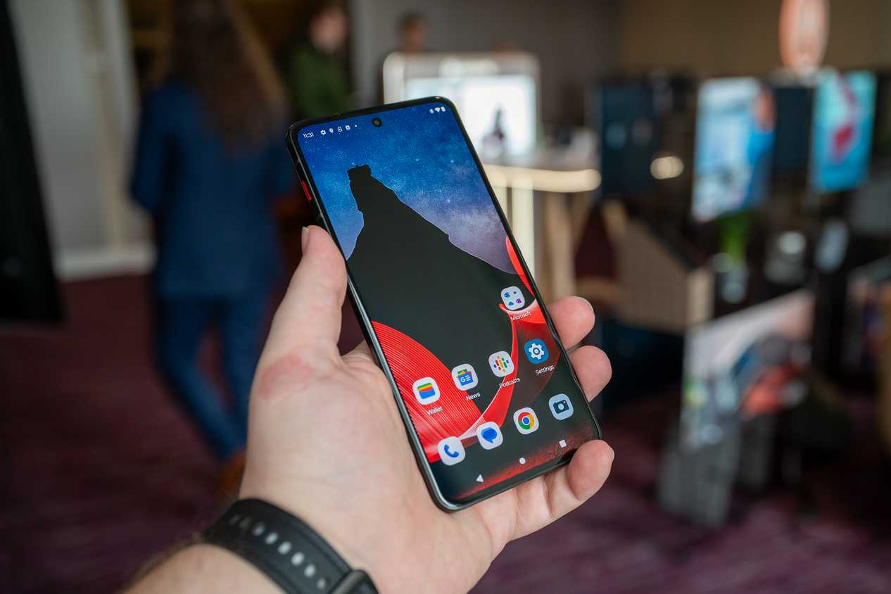 Phone High Rersolution High-res phone screens are a mistake—why 1080p is the standard that ...